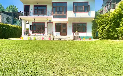 Best Home Stay In Srinagar | Imy Homestay Kashmir image