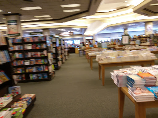 Book Store «Barnes & Noble», reviews and photos, 960 S Colorado Blvd, Glendale, CO 80246, USA