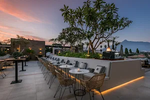 AIR By BREATHE - Rooftop Bar & Signature Cocktails Marbella image