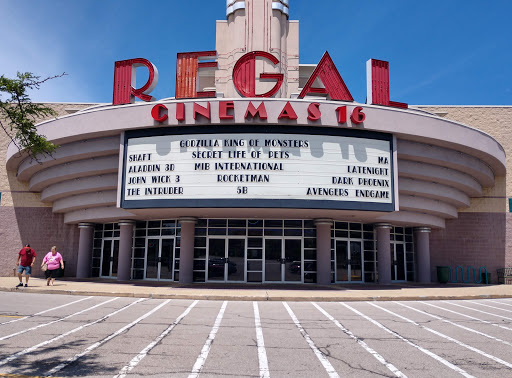 Movie Theater «Regal Cinemas Willoughby Commons 16», reviews and photos, 36655 Euclid Ave, Willoughby, OH 44094, USA