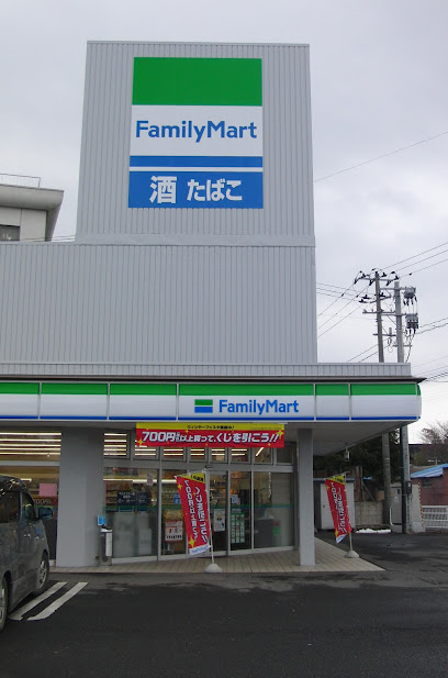 ファミリーマート 十和田千歳森店