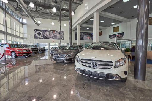 Mercedes-Benz dealer Pasadena
