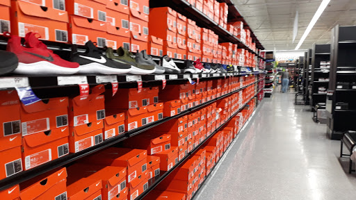 Sporting Goods Store «Academy Sports + Outdoors», reviews and photos, 661 Blanding Blvd #700, Orange Park, FL 32073, USA
