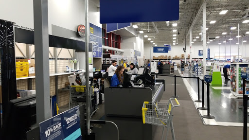 Electronics Store «Best Buy», reviews and photos, 4601 E Colonial Dr, Orlando, FL 32803, USA