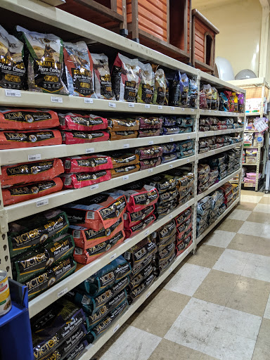 Animal Feed Store «New Braunfels Feed & Supply», reviews and photos, 810 Loop 337, New Braunfels, TX 78130, USA