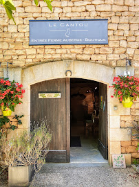 Extérieur du Restaurant Ferme Auberge du Cantou à Sainte-Mondane - n°8