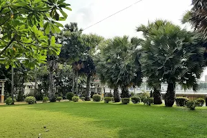 Sathan Phimuk Garden image