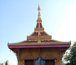 Wat Wutharam photo