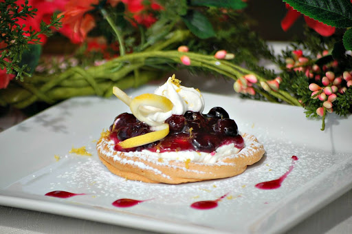 Cafe «Cobblestone Village: Cafe, Home Interiors & Gifts», reviews and photos, 10 N Main St, Waynesville, OH 45068, USA