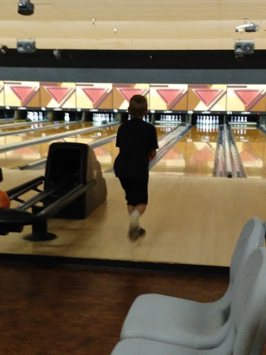 Bowling Alley «AMF Lancaster Lanes», reviews and photos, 4913 Transit Rd, Depew, NY 14043, USA