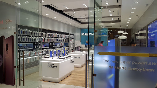 Electronics Store «Samsung Store», reviews and photos, 12801 W Sunrise Blvd, Sunrise, FL 33323, USA