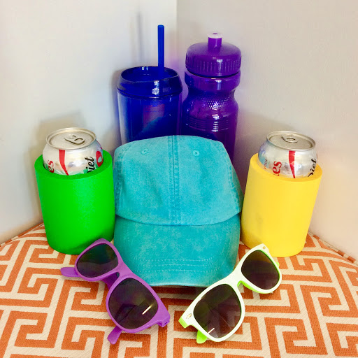 Custom T-shirt Store «CustomInk - Custom T-shirt Store - Richmond», reviews and photos, 3401 W Cary St, Richmond, VA 23221, USA