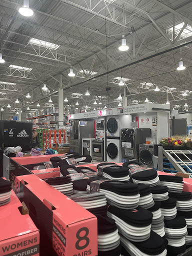 Warehouse store «Costco Wholesale», reviews and photos, 125 Beacon Dr, Holbrook, NY 11741, USA