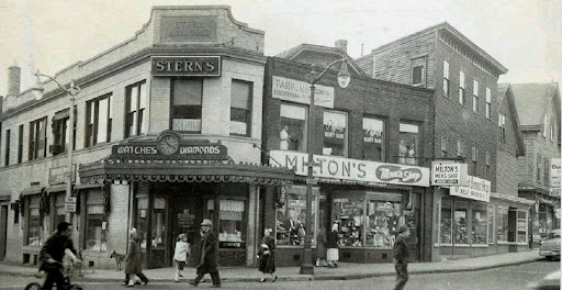 Pawn Shop «Sherman Loan Company-Pawn Shop & Jewelry», reviews and photos, 4 Freeman Sq, Lynn, MA 01901, USA