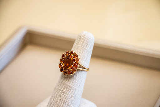 Jewelry Store «J Rankin Jewellers», reviews and photos, 505 5th Ave S a103, Edmonds, WA 98020, USA