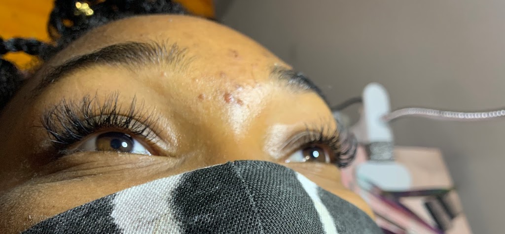 Sassy Blinks & Company 30339