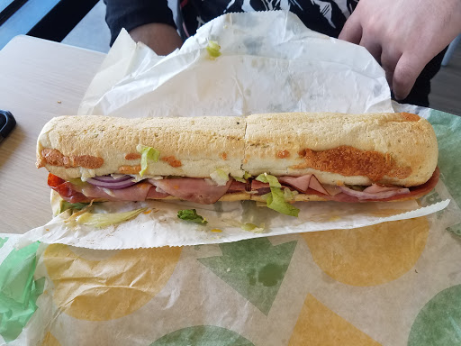 Restaurant «Subway», reviews and photos, 3880 Stockton Hill Rd #102, Kingman, AZ 86409, USA