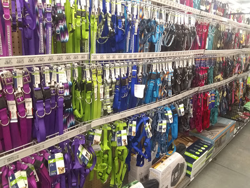 Pet Supply Store «Pet Supplies Plus», reviews and photos, 21703 Village Lakes Shopping Center Dr, Land O Lakes, FL 34639, USA