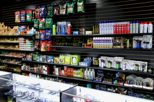 Tobacco Shop «Rock N Roll It Smoke Shop», reviews and photos, 301 S Orlando Ave, Winter Park, FL 32789, USA