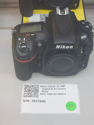 Camera Store «Roberts Camera», reviews and photos, 220 E St Clair St, Indianapolis, IN 46204, USA