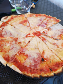 Plats et boissons du Restaurant Pizzeria l'ITALIANO à Méjannes-le-Clap - n°17