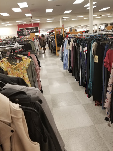 Department Store «T.J. Maxx», reviews and photos, 1334 Park St, Stoughton, MA 02072, USA