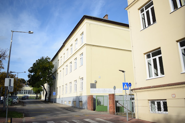 Pécs, Rókus u. 2, 7624