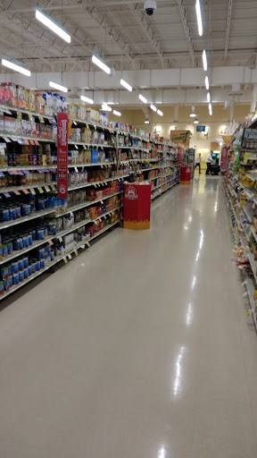 Grocery Store «Lowes Foods of Apex», reviews and photos, 5400 Apex Peakway, Apex, NC 27502, USA