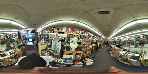 Music Store «Washington Street Books & Music», reviews and photos, 131 N Washington St, Havre De Grace, MD 21078, USA