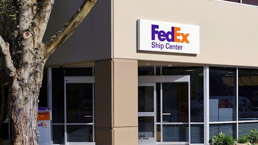 FedEx Ship Center 404 Fieldcrest Dr, Elmsford, NY 10523