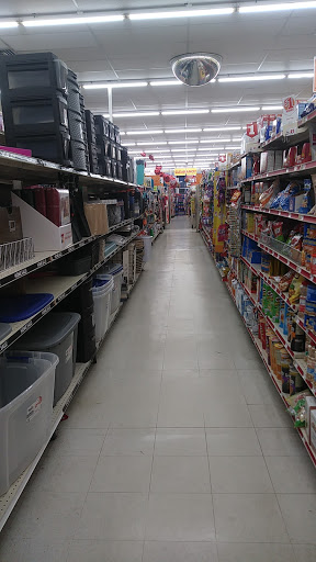 Dollar Store «FAMILY DOLLAR», reviews and photos, 58 E Suffolk Ave, Central Islip, NY 11722, USA