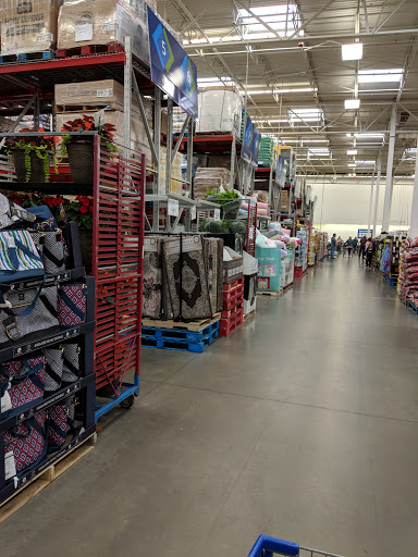 Warehouse club «Sams Club», reviews and photos