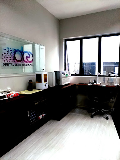 Logo da empresa - DECLAB