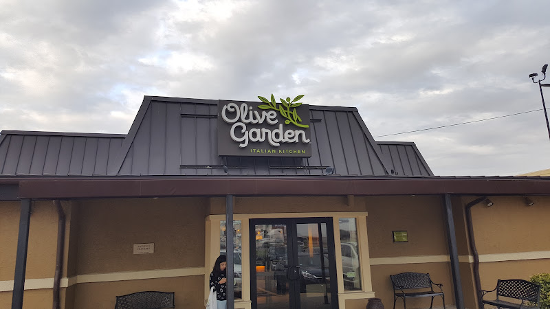 Olive Garden 222 W Expy 83, McAllen, TX 78501