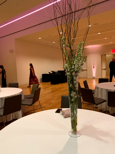 Florist «Bloomtastic Florist», reviews and photos, 2136 Arlington Ave, Columbus, OH 43221, USA