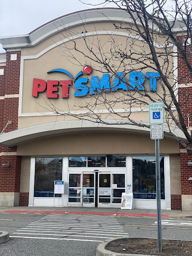 Pet Supply Store «PetSmart», reviews and photos, 2100 88th St, North Bergen, NJ 07047, USA