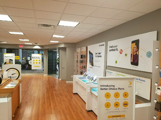 Cell Phone Store «Sprint Store», reviews and photos, 151 Christiana Mall Road #1815, Newark, DE 19702, USA