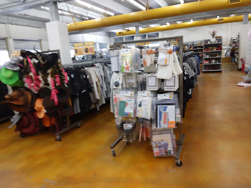 Thrift Store «Goodwill Store», reviews and photos, 23740 El Toro Rd e, Lake Forest, CA 92630, USA