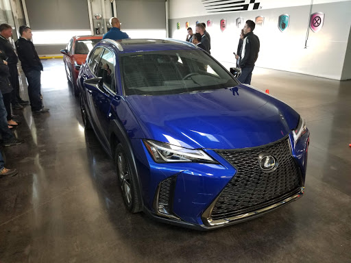 Car Dealer «Hendrick Automotive Group - Independence Center», reviews and photos, 6030 E Independence Blvd, Charlotte, NC 28212, USA