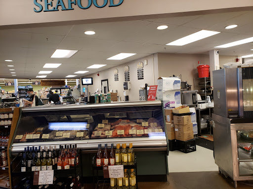 Grocery Store «Bow Street Market», reviews and photos, 79 Bow St, Freeport, ME 04032, USA