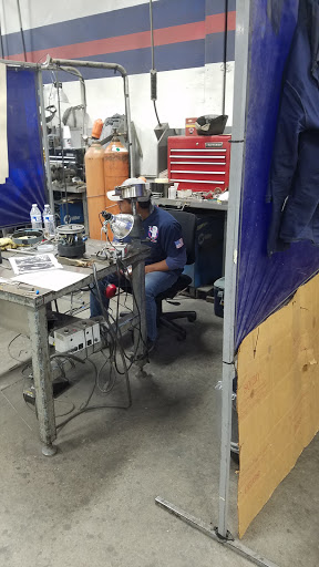 Sporting Goods Store «Big 5 Sporting Goods», reviews and photos, 96 E Orangethorpe Ave, Anaheim, CA 92801, USA