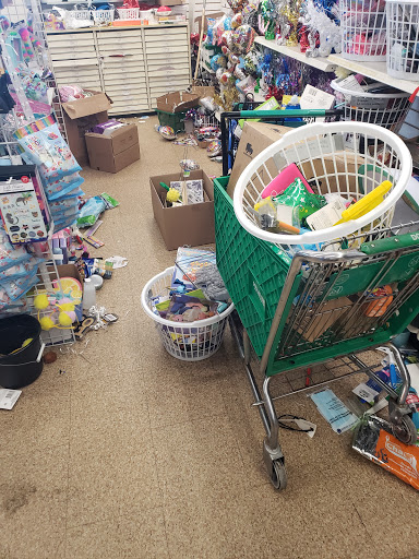 Dollar Store «Dollar Tree», reviews and photos, 224 A Eglin Pkwy NE, Fort Walton Beach, FL 32547, USA