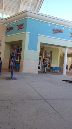 Shopping Mall «Orlando Vineland Premium Outlets», reviews and photos, 8200 Vineland Ave, Orlando, FL 32821, USA