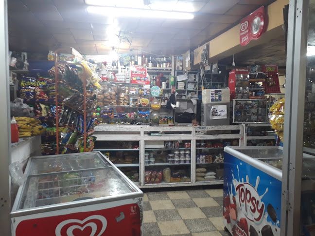 Opiniones de Tienda “Espinoza Cyber Net“ Convenience store en Quito - Tienda