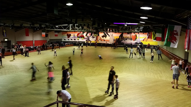 Reviews of Rollerworld & Laser Quest in Colchester - Sports Complex