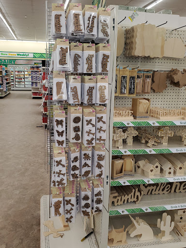 Dollar Store «Dollar Tree», reviews and photos, 1067 Regency Pkwy, St Charles, MO 63303, USA