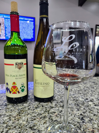 Winery «Lovers Leap Vineyards and Winery», reviews and photos, 1180 Lanes Mill Rd, Lawrenceburg, KY 40342, USA