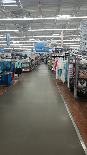 Department Store «Walmart Supercenter», reviews and photos, 16375 Merchants Ln, King George, VA 22485, USA
