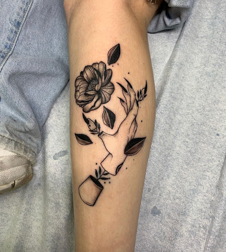Explore tricep tattoo ideas for guys, creative tattoo ideas in Houston, available at 333 Tattoo Studio HTX