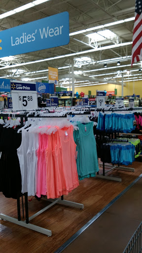 Department Store «Walmart Supercenter», reviews and photos, 14800 Fort Campbell Blvd, Oak Grove, KY 42262, USA